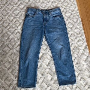 Levi's Classic Blue Cropped Jeans